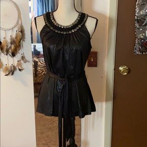 🌻🌻Joyce Leslie Black shimmery hardware top